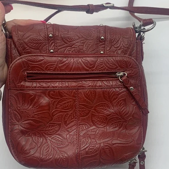 Gun Tote’n Mamas red leather crossbody bag w/ studs. Gun holder missing MCB4525A - Picture 8 of 16